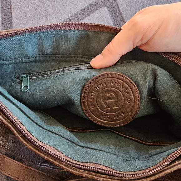 Etienne aigner purse - Picture 4 of 6